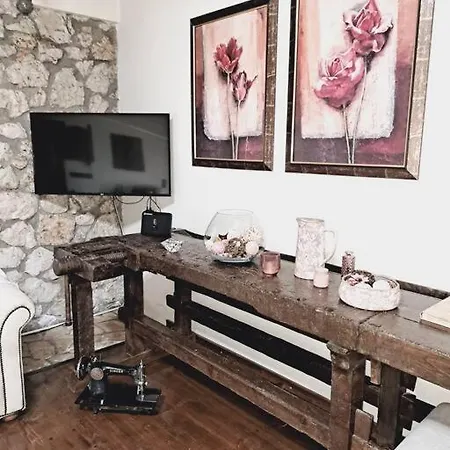 Fragosiko - Rustic Retreat In Kefalonia Tatil Evi *