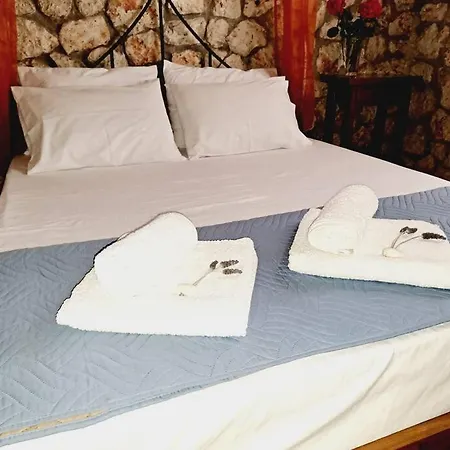 Fragosiko - Rustic Retreat In Kefalonia Holiday home